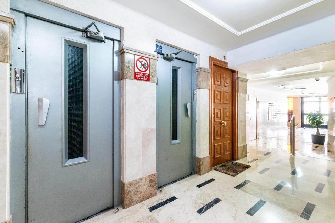 Elegante Y Centrico Alojamiento En Granada Exterior foto
