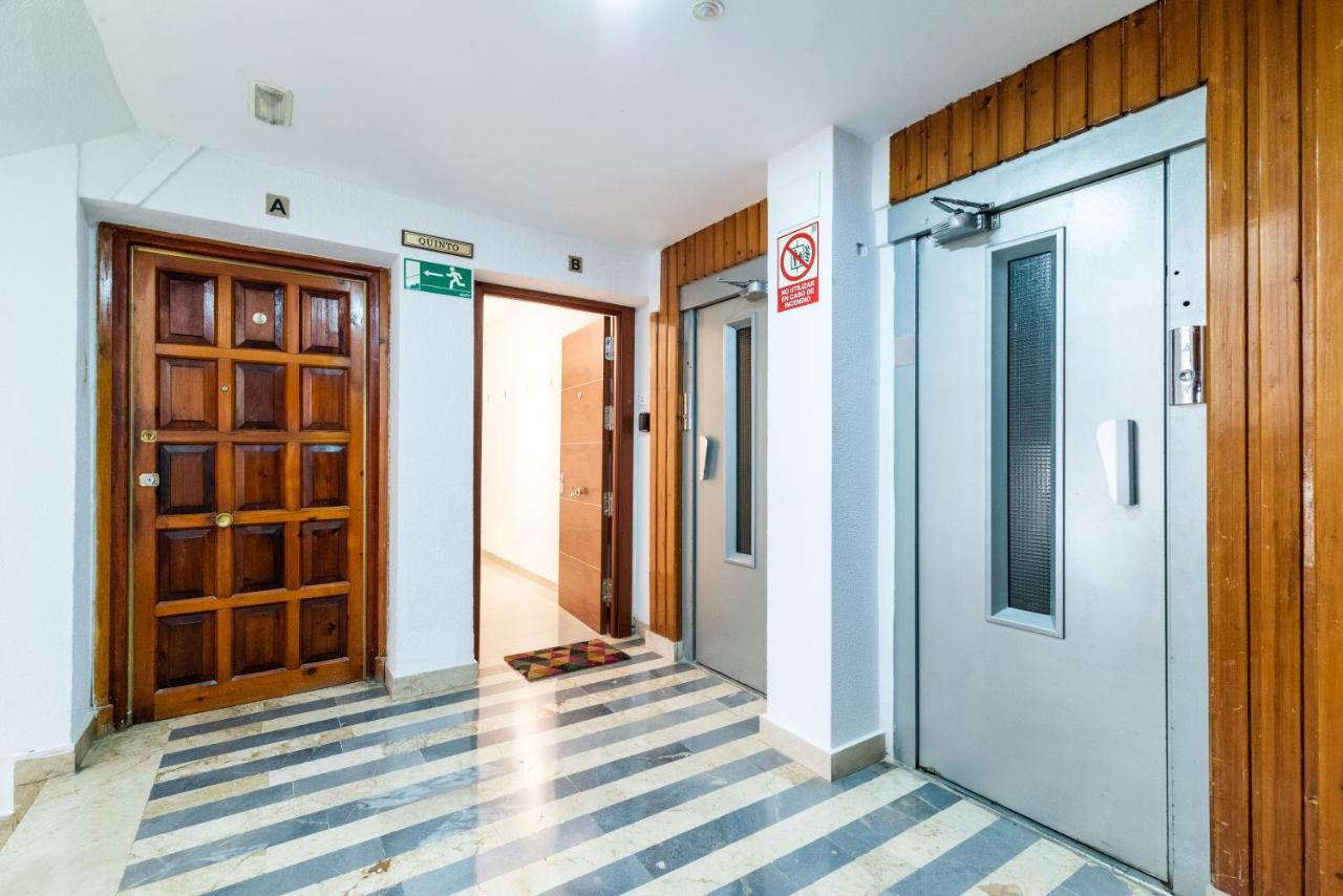 Elegante Y Centrico Alojamiento En Granada Exterior foto